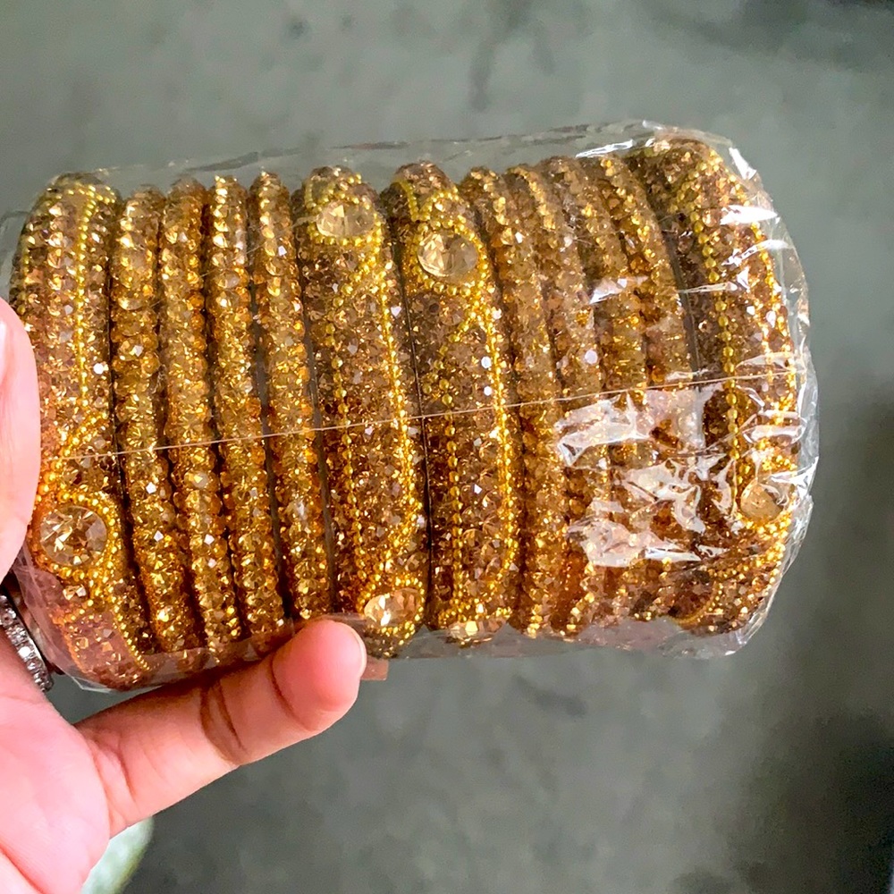 Good bangles 2.6 size